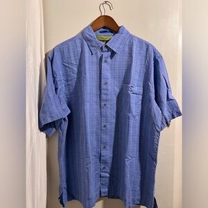 Toscano short sleeve button down
Blue Checkered 
100% silk
Size: L
Like New​